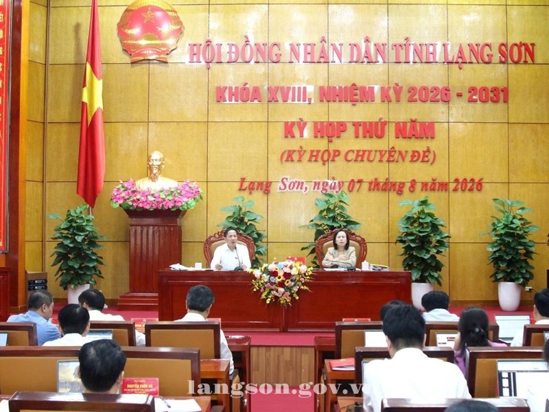 Kỳ họp thứ năm HĐND tỉnh thông qua 4 nghị quyết về đầu tư công, mức chi tiếp khách quốc tế, trong nước